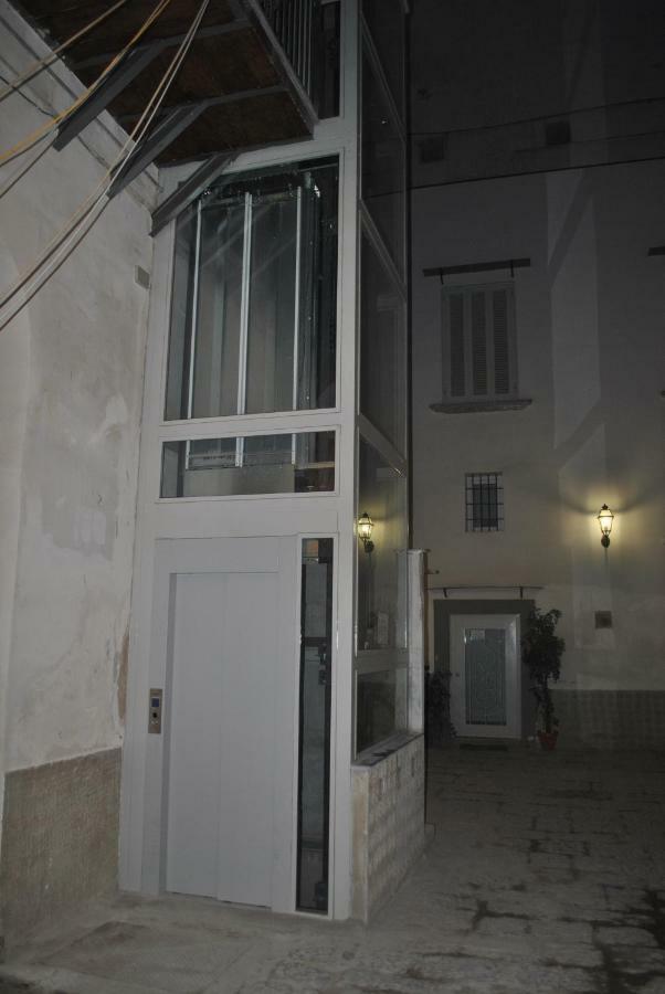 Smart Central Apartments San Gregorio Neapel Exterior foto